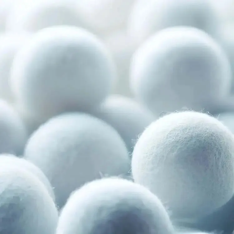 2cm Felt Balls – Snowflake Wool