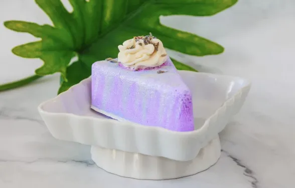 Lavender Tea Butter Cake Bath Bomb