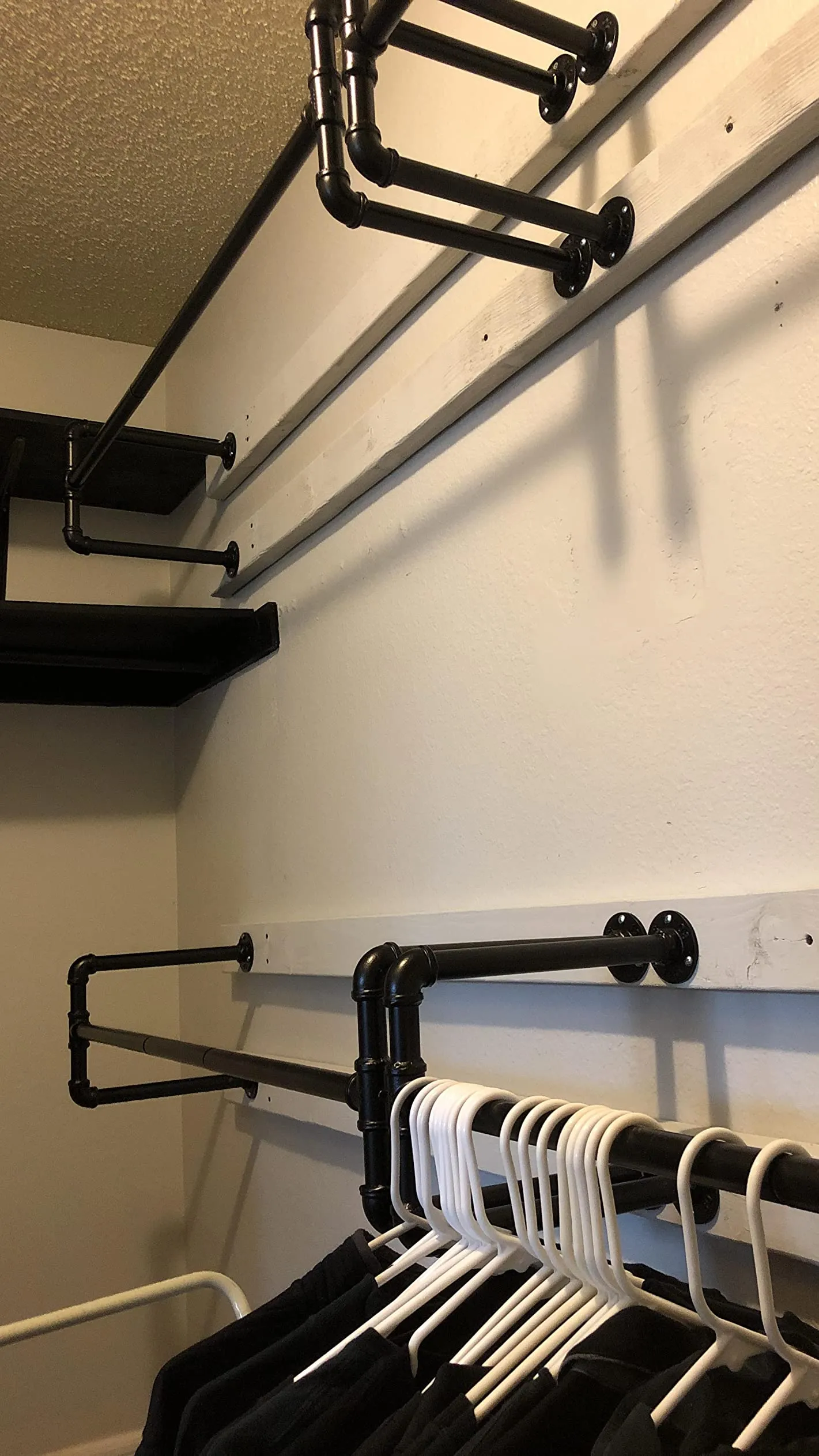 Wall-Mounted Clothes Rack, Industrial Pipe Clothes Hanging Bar, Space-Saving